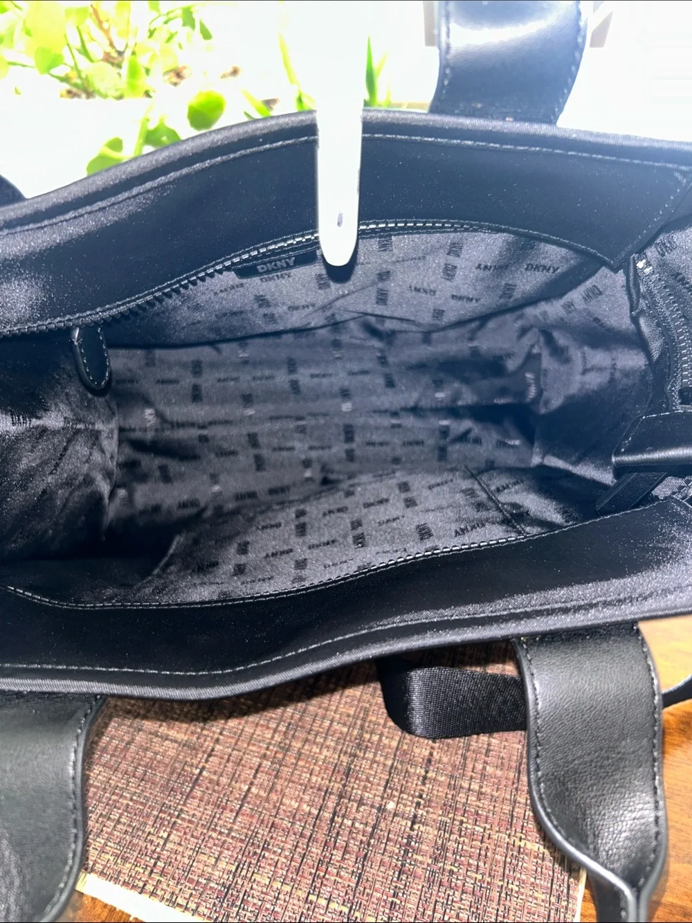 Dkny Black Nylon Logo Messenger Bag